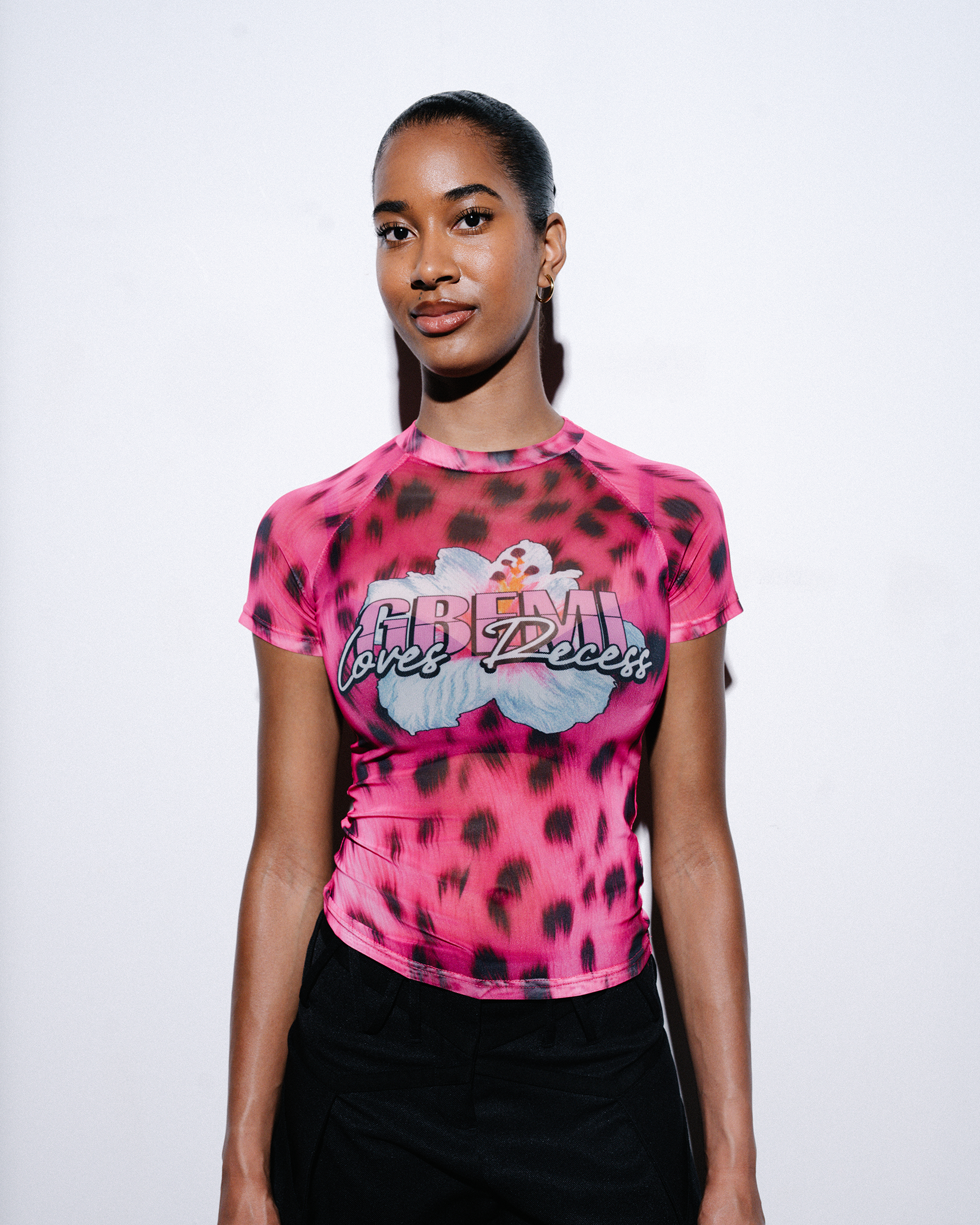 GBEMI LOVES RECESS MESH TOP [PINK]