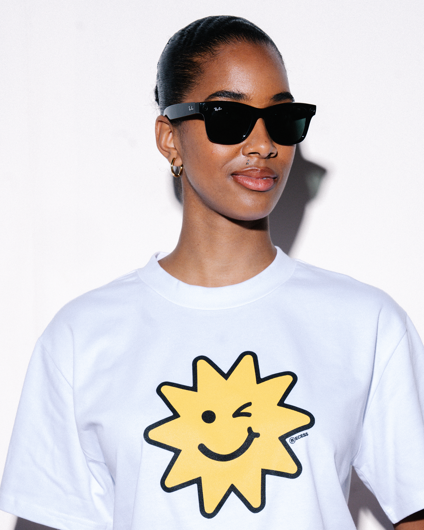 LINEUP T-SHIRT - STAR! [SUNDAY]