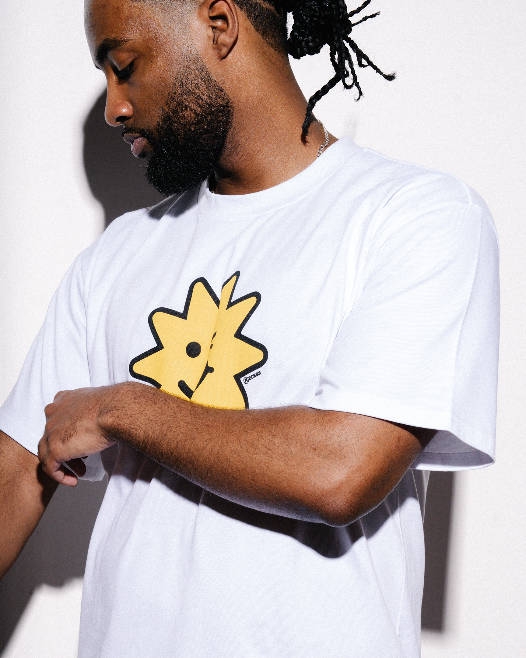 LINEUP T-SHIRT - STAR! [SUNDAY]